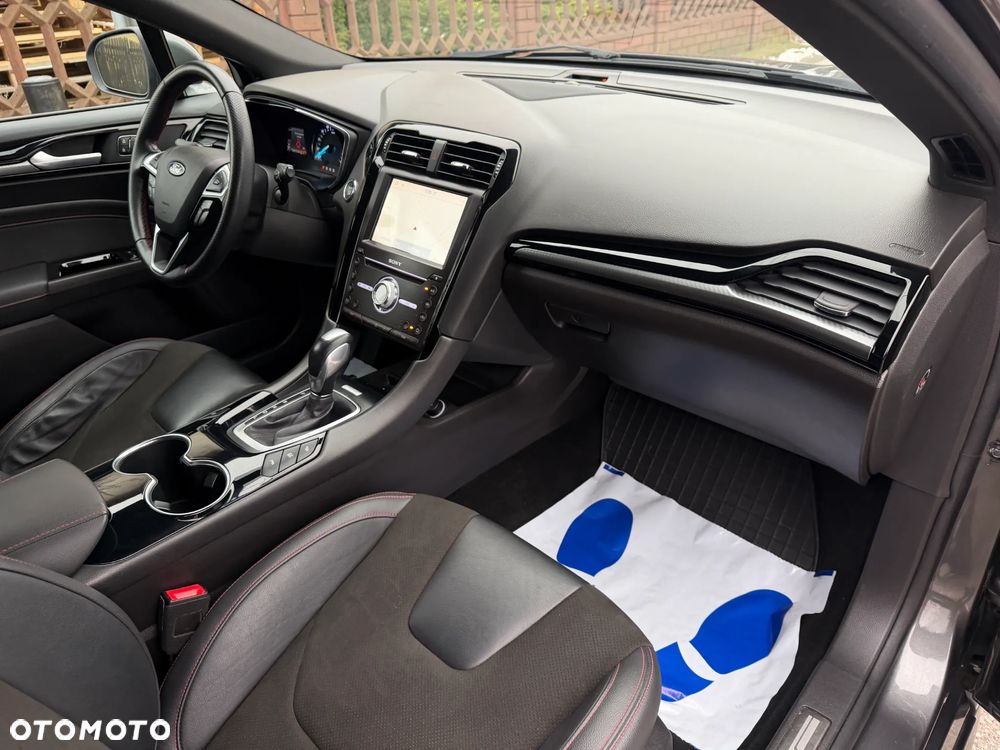 Ford Mondeo 2.0 Hybrid ST-Line X - 12