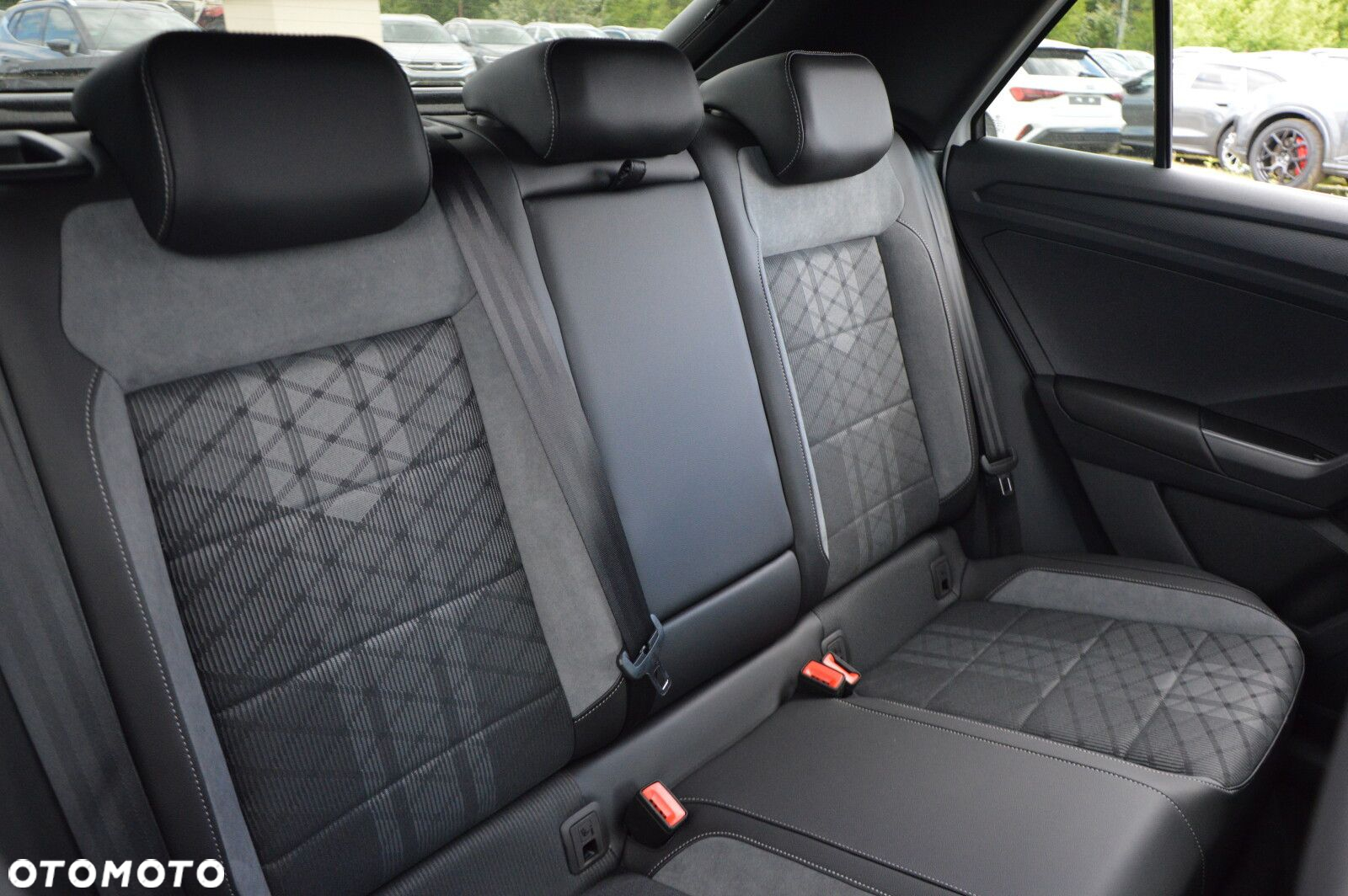 Volkswagen T-Roc - 15