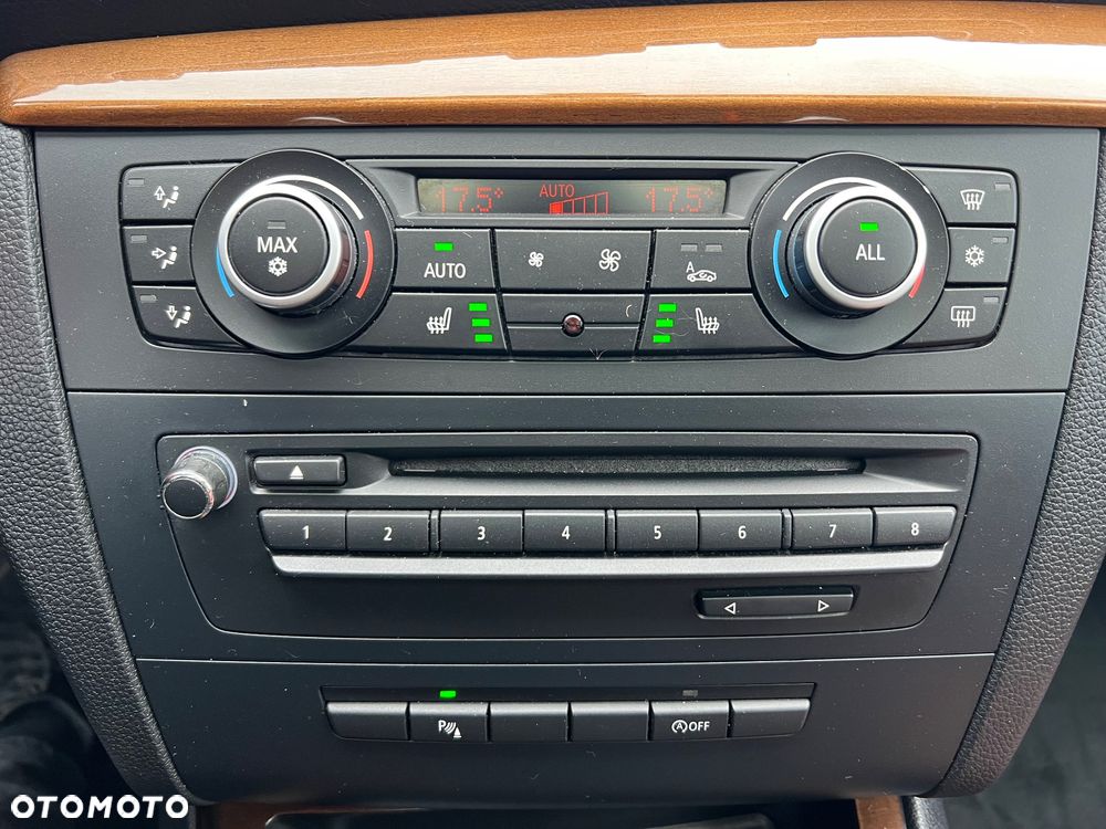 BMW Seria 1 123d - 36
