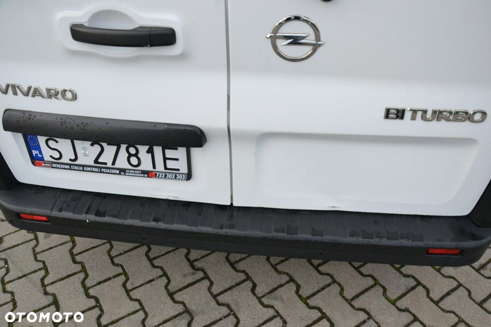 Opel Vivaro - 17