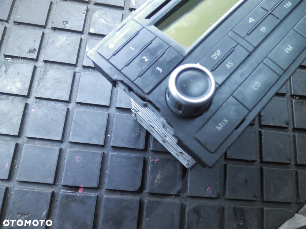 VW TOUAREG RADIO MEDIA ODTWARZACZ 7L6035195A - 2