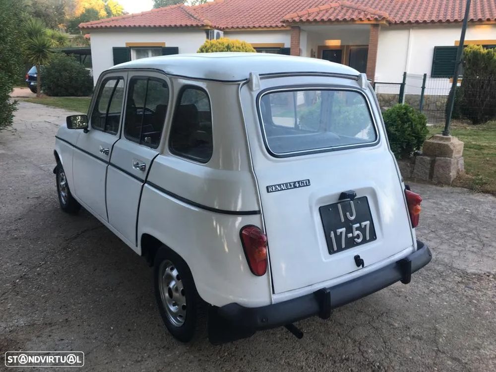 Renault 4 - 5