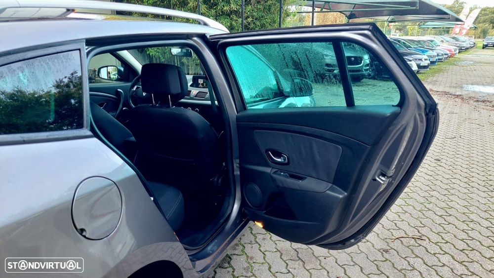 Renault Mégane Sport Tourer dCi 130 FAP Dynamique - 10