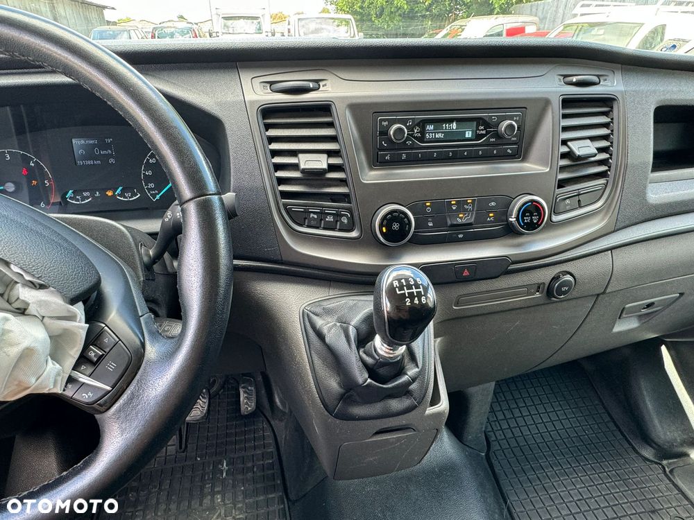 Ford Transit Custom - 17