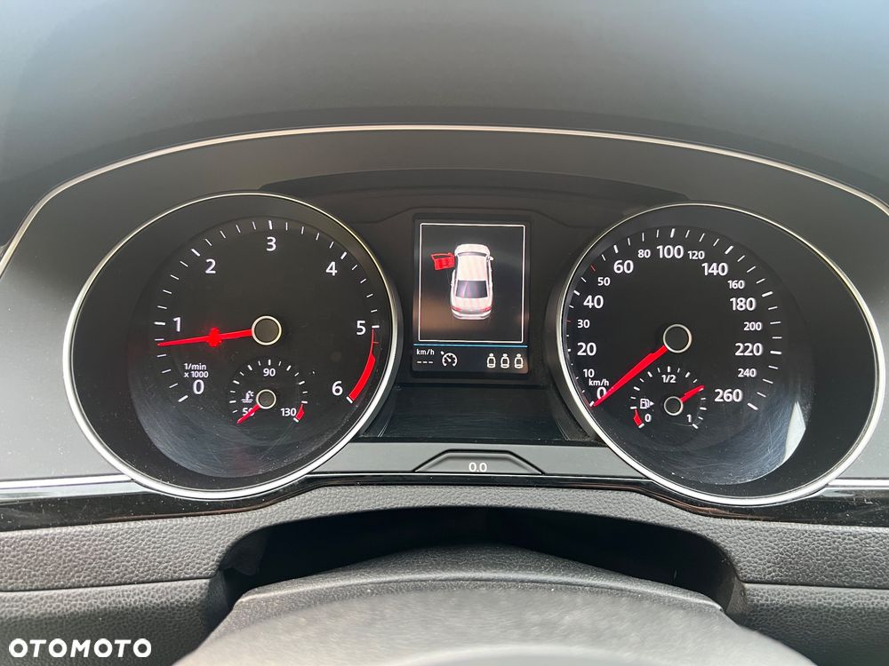Volkswagen Passat 2.0 TDI BMT Highline DSG - 26
