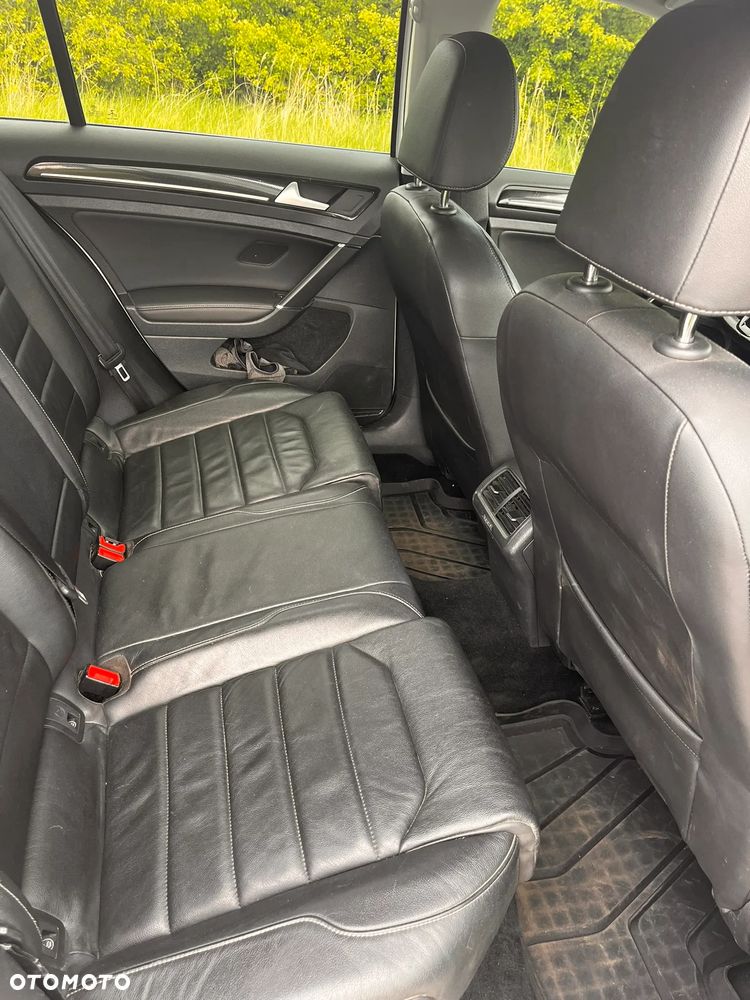 Volkswagen Golf - 9
