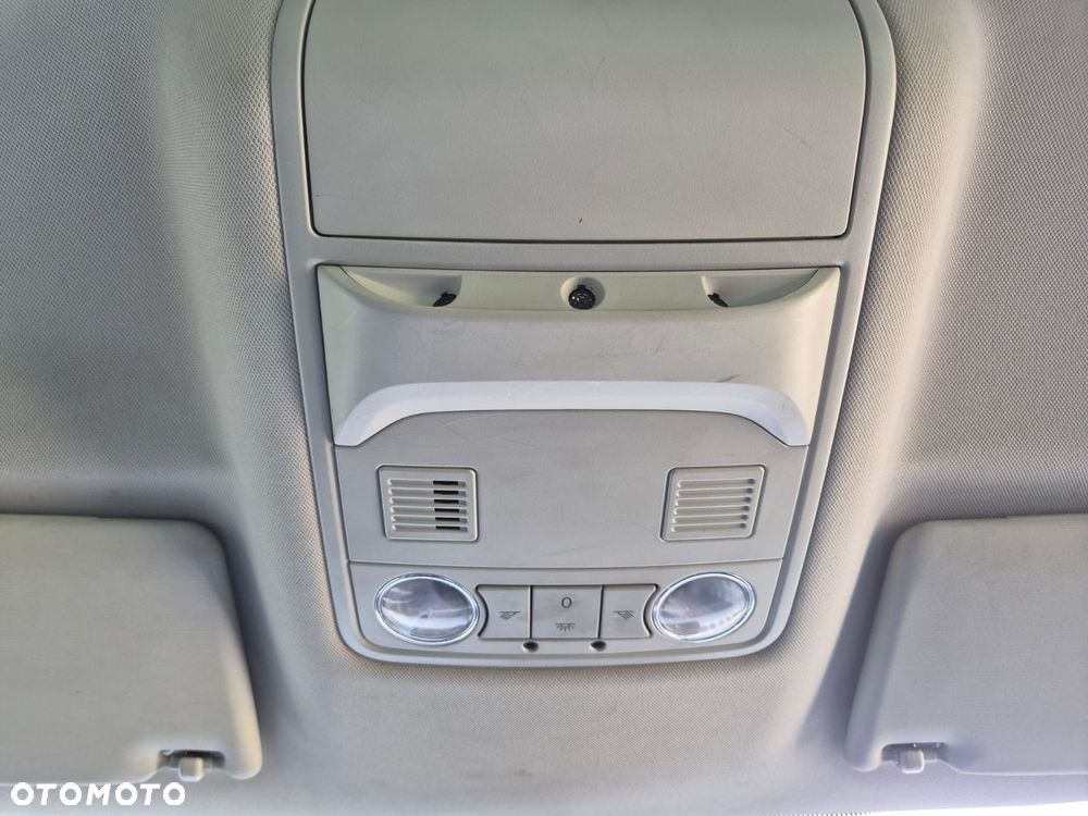 Skoda Superb 2.0 TDI Elegance DSG - 19