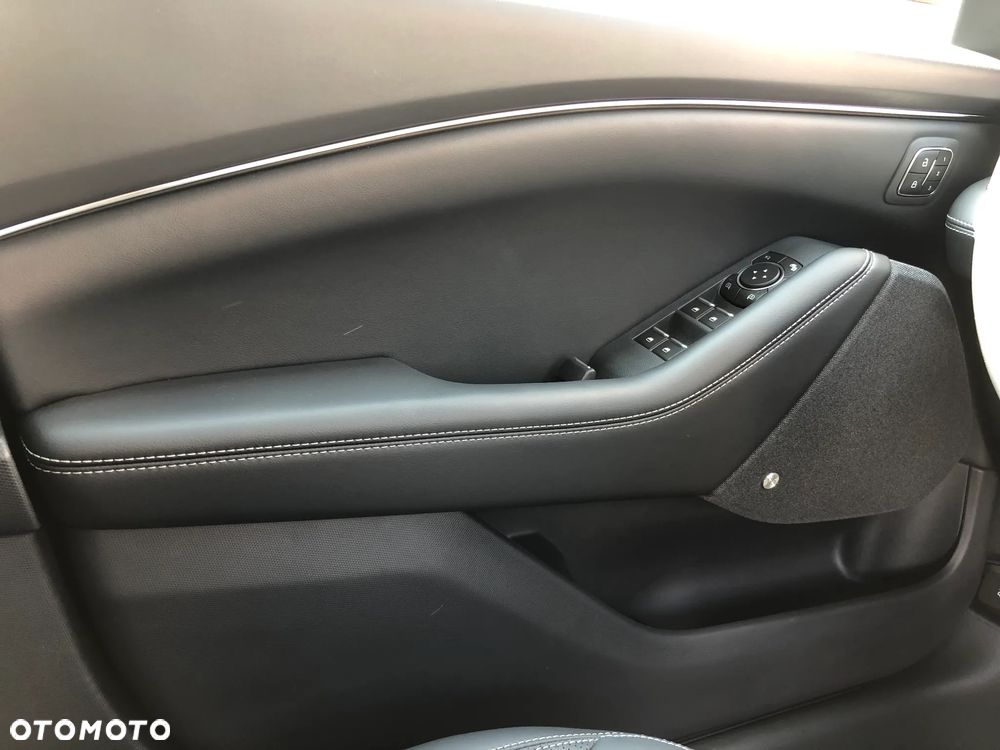 Ford Mustang Mach-E 75kWh RWD - 35