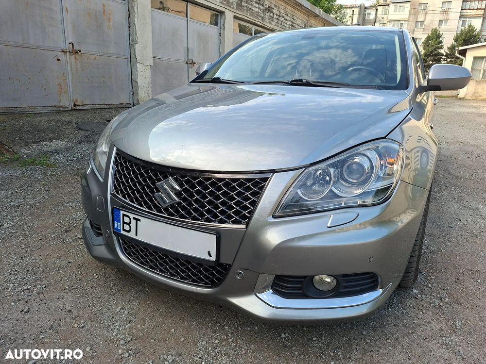 SUZUKI Kizashi 2011