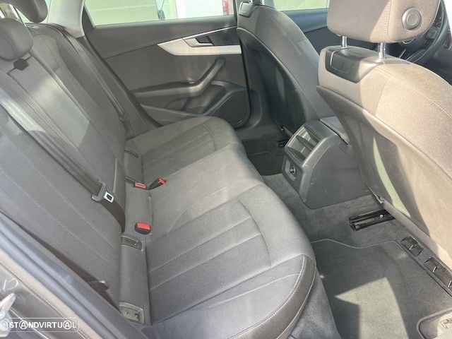 Audi A4 Avant 35 TDI S tronic - 5