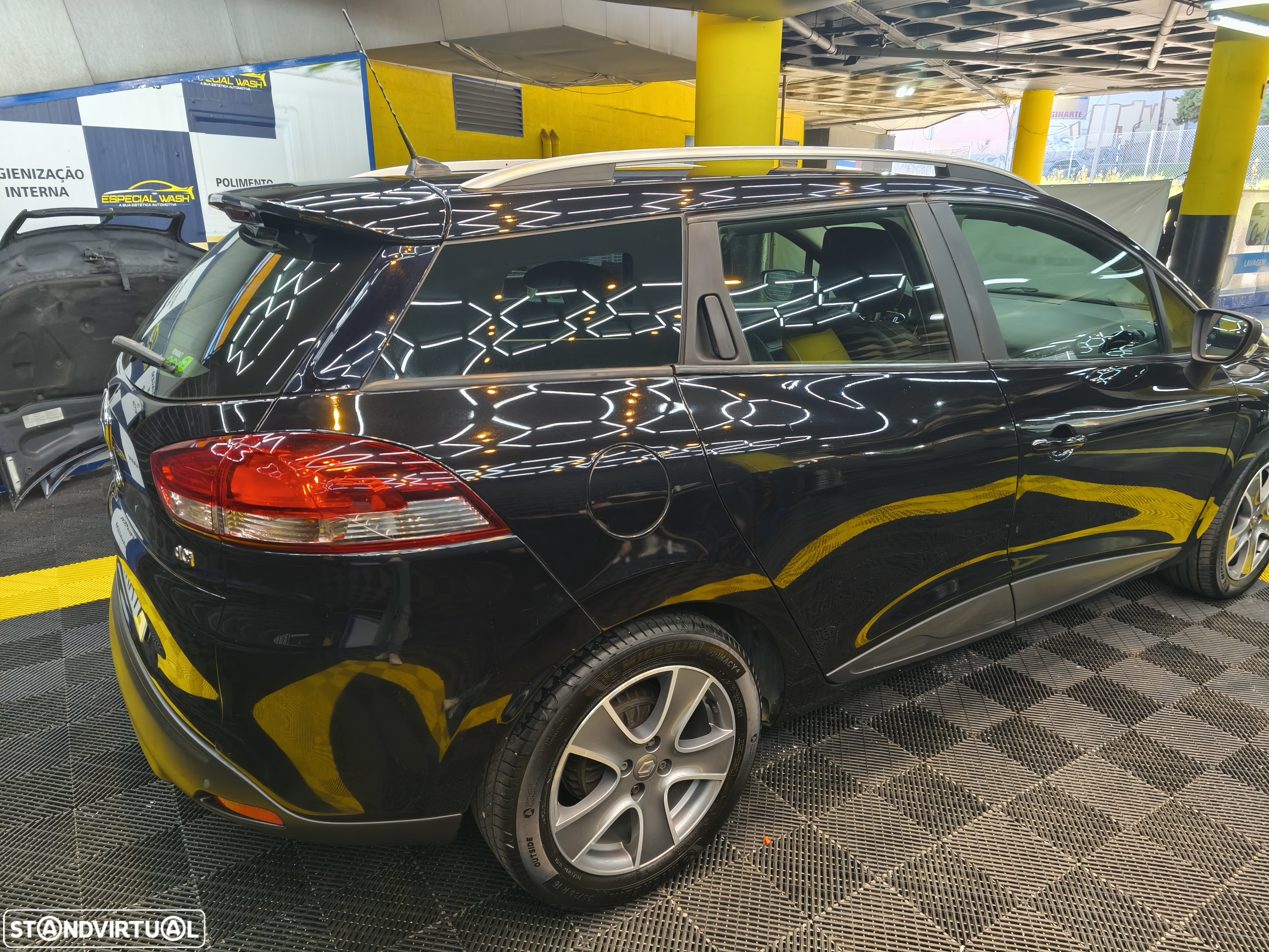 Renault Clio Sport Tourer 1.5 dCi Dynamique S - 12