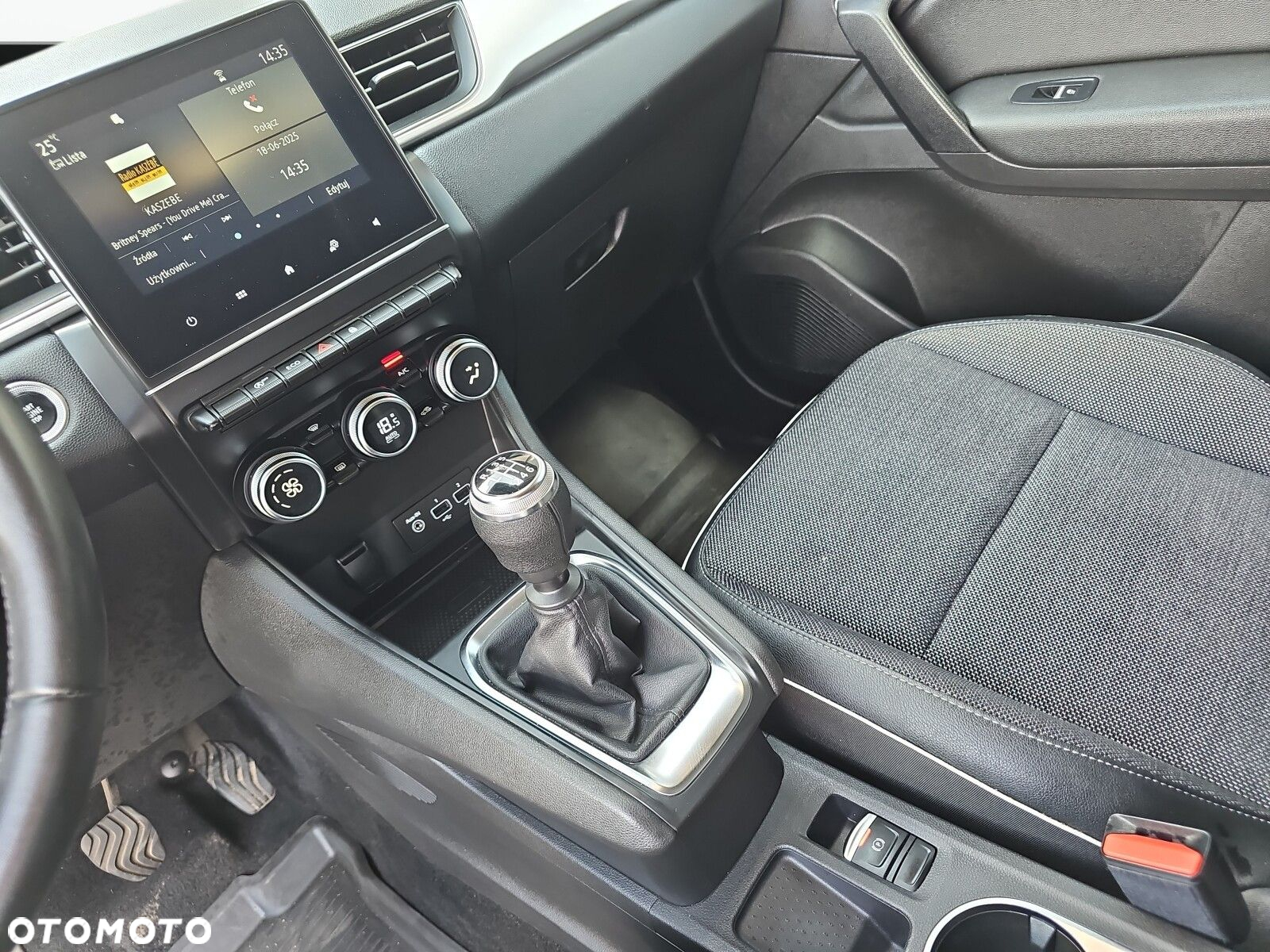 Renault Captur - 18