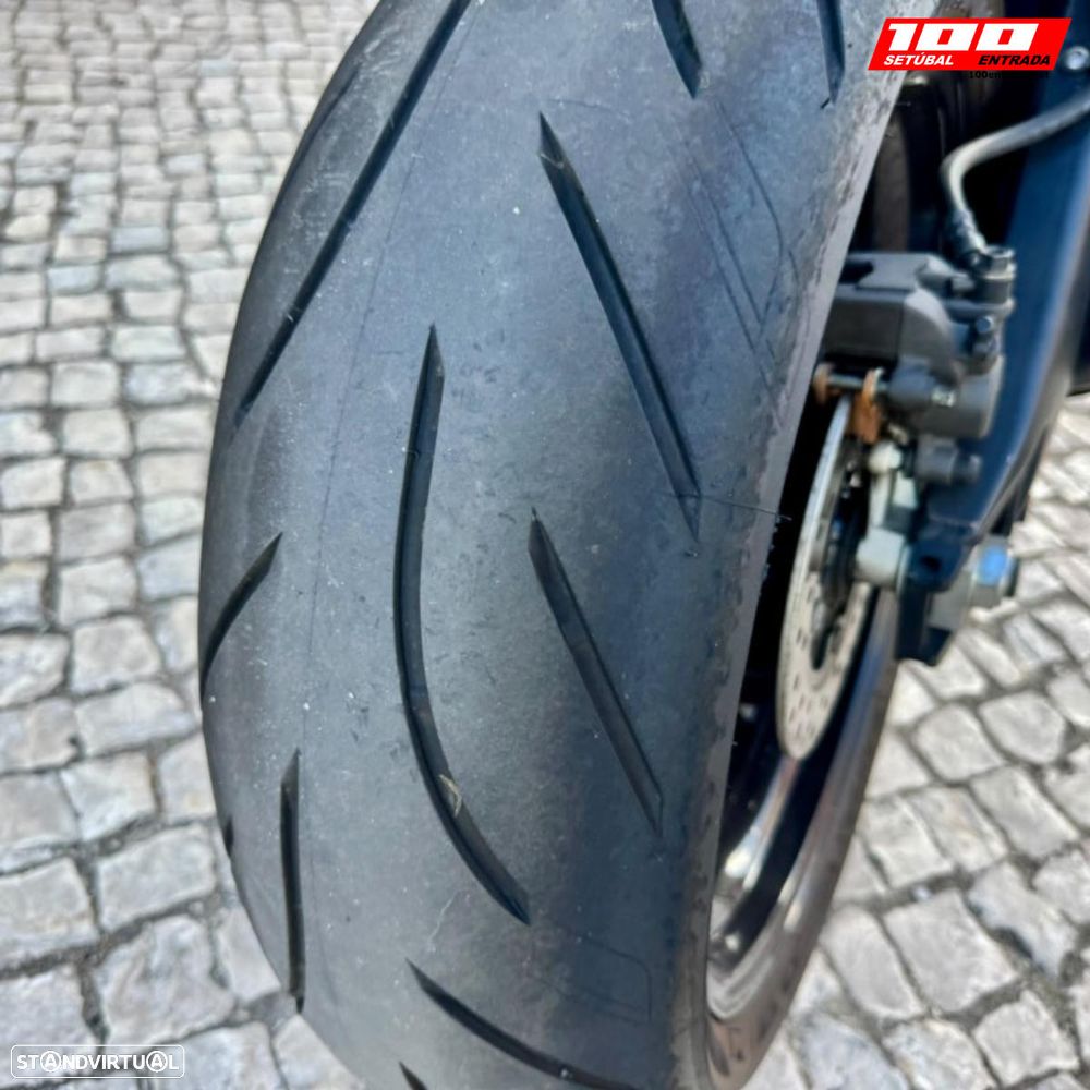Honda CBR 1000 RR - 6