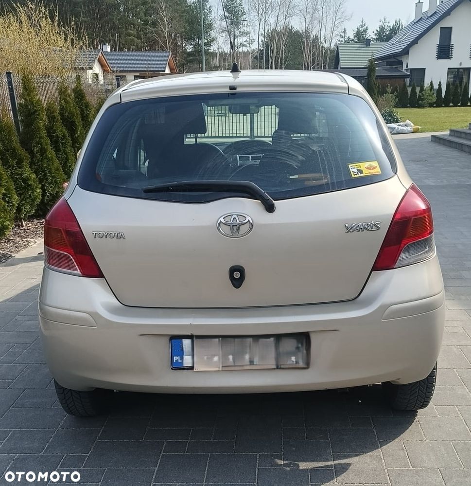 Toyota Yaris 1.0 Luna Start - 3