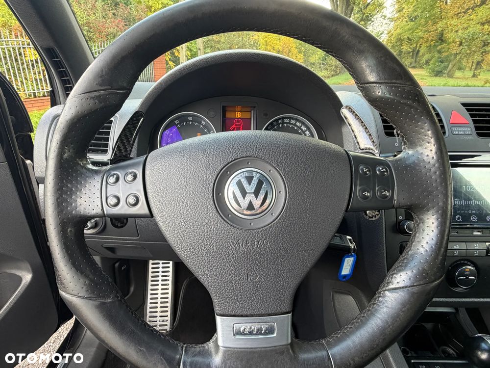 Volkswagen Golf - 20