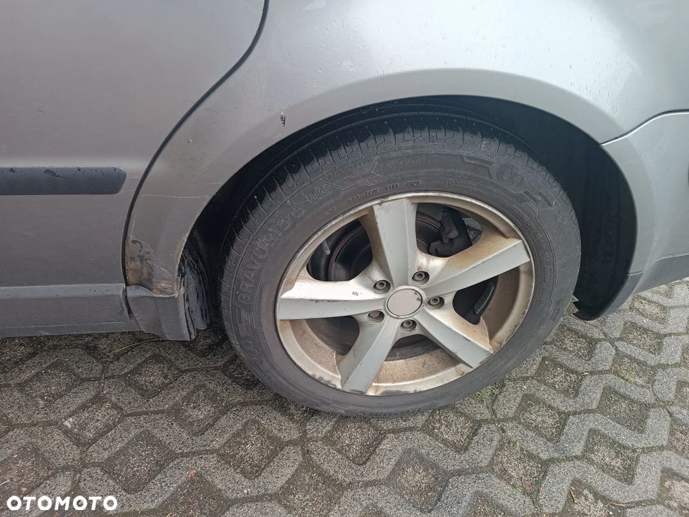 Volkswagen Passat 1.9 TDI Comfortline - 11