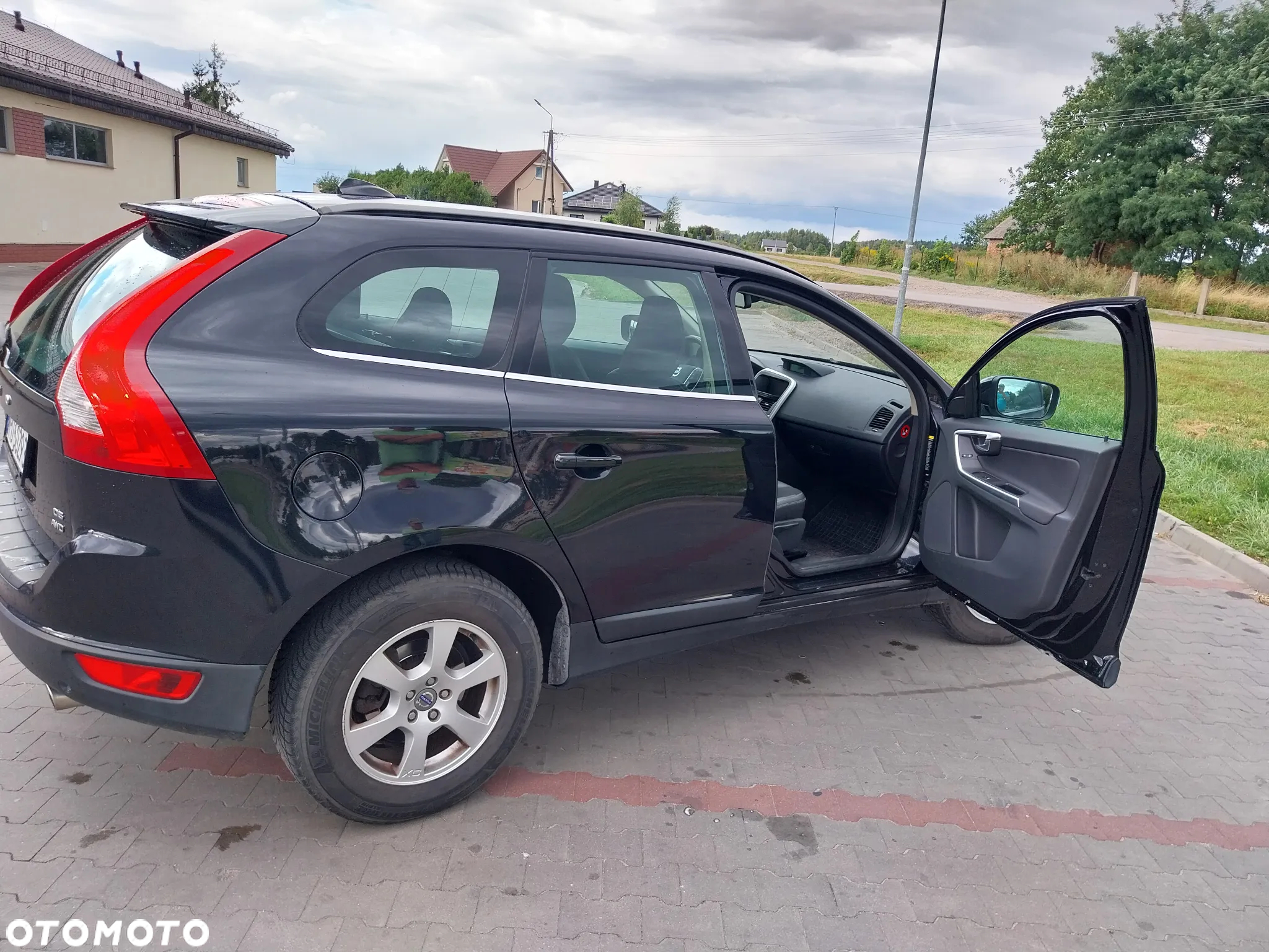 Volvo XC 60 D5 AWD - 13