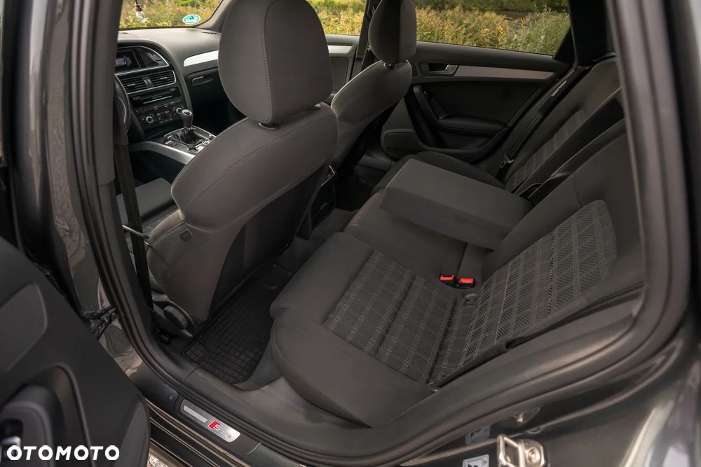 Audi A4 Avant - 29