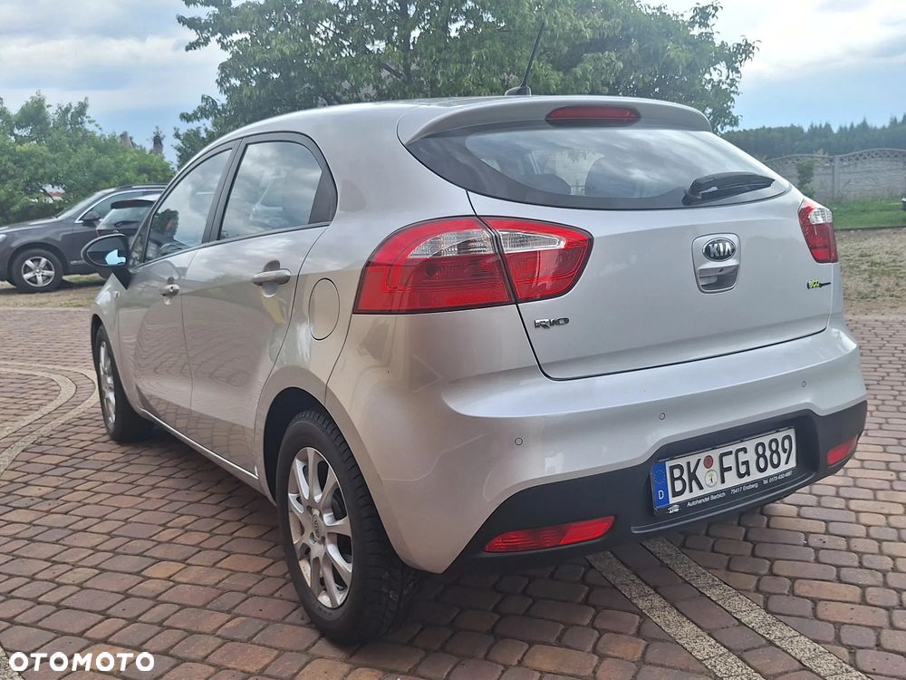 Kia Rio 1.4 Dream-Team Edition - 4