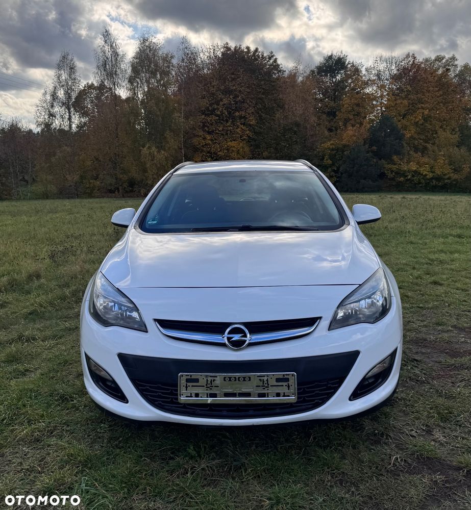 Opel Astra 2015 photo 2
