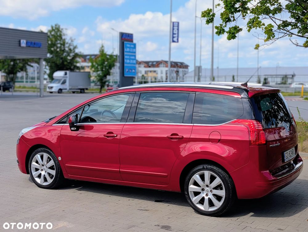 Peugeot 5008 1.6 THP Premium - 3