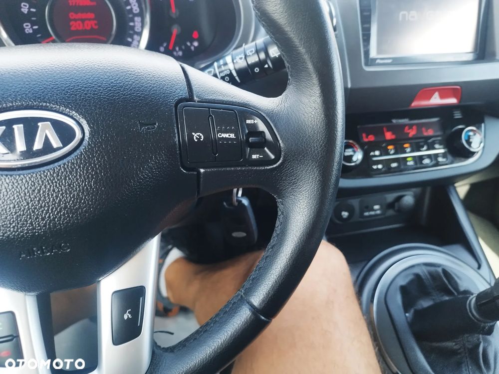Kia Sportage 2.0 CVVT 2WD Attract - 34