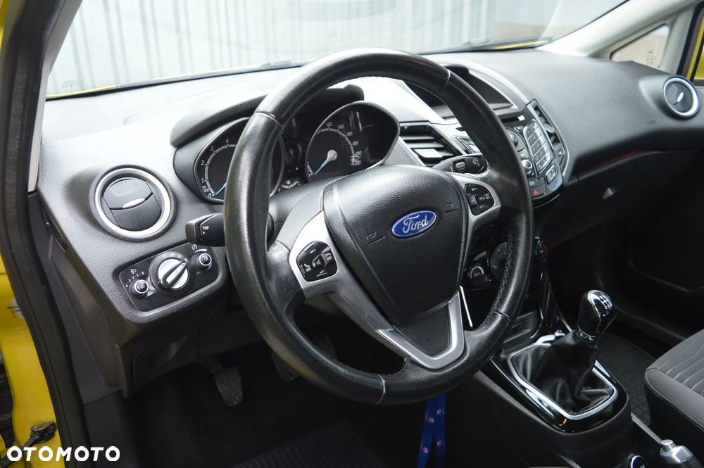 Ford Fiesta 1.0 EcoBoost Titanium - 19