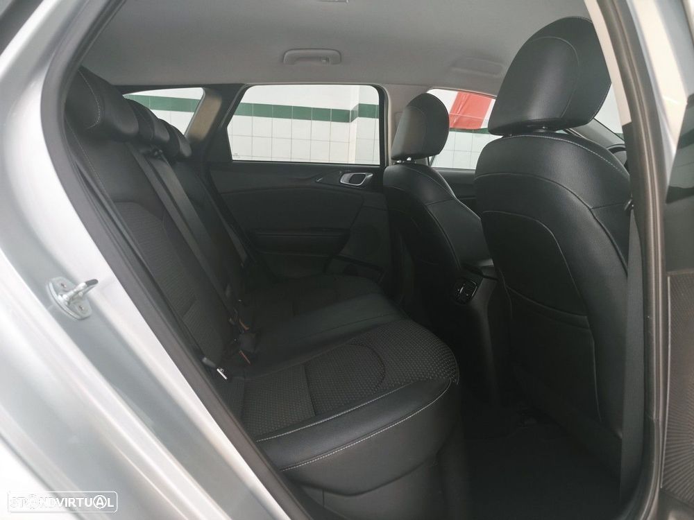 Kia Ceed SW 1.6 GDi PHEV Tech 6DCT - 14