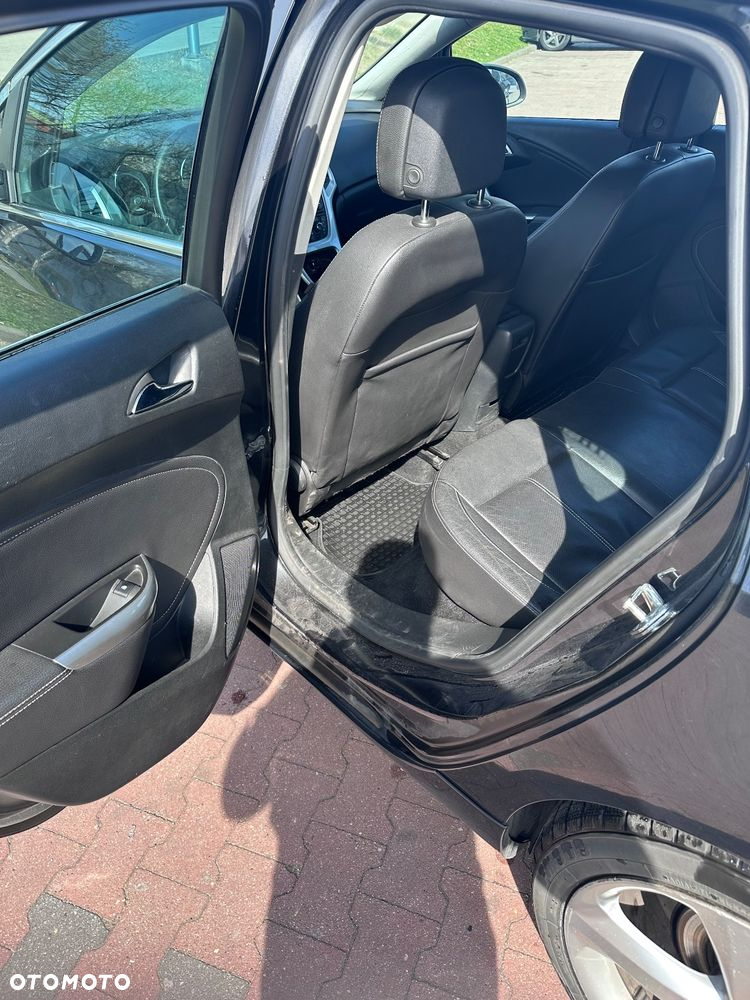 Opel Astra - 11