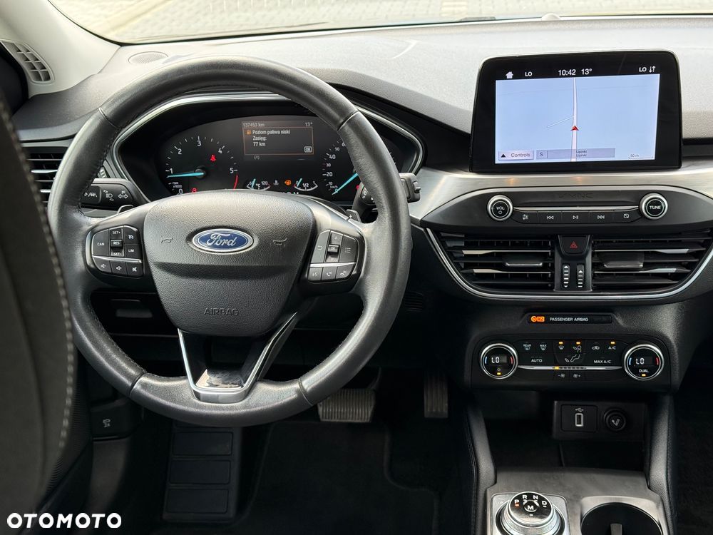 Ford Focus 1.5 EcoBlue Start-Stopp-System TITANIUM DESIGN - 18