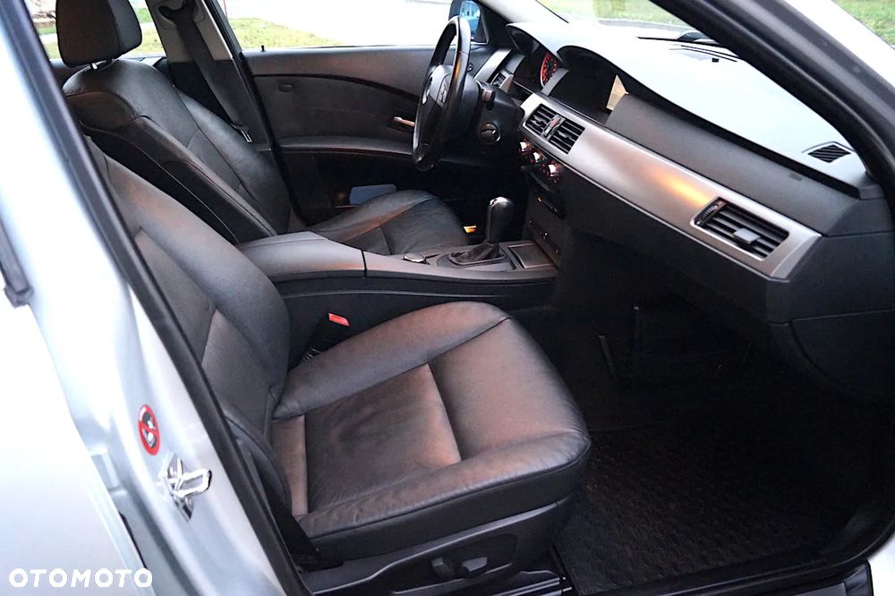 BMW Seria 5 525i - 16