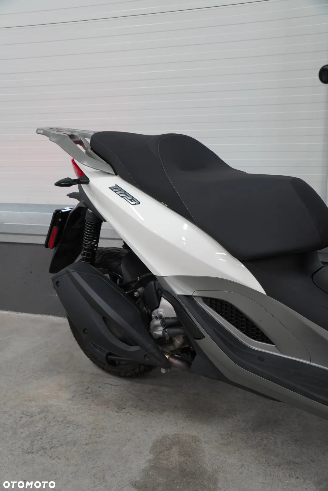 Piaggio MP-3 - 7