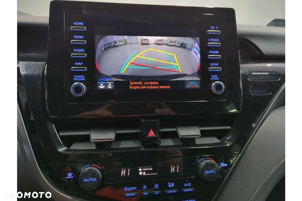 Toyota Camry 2.5 Hybrid Comfort CVT - 8