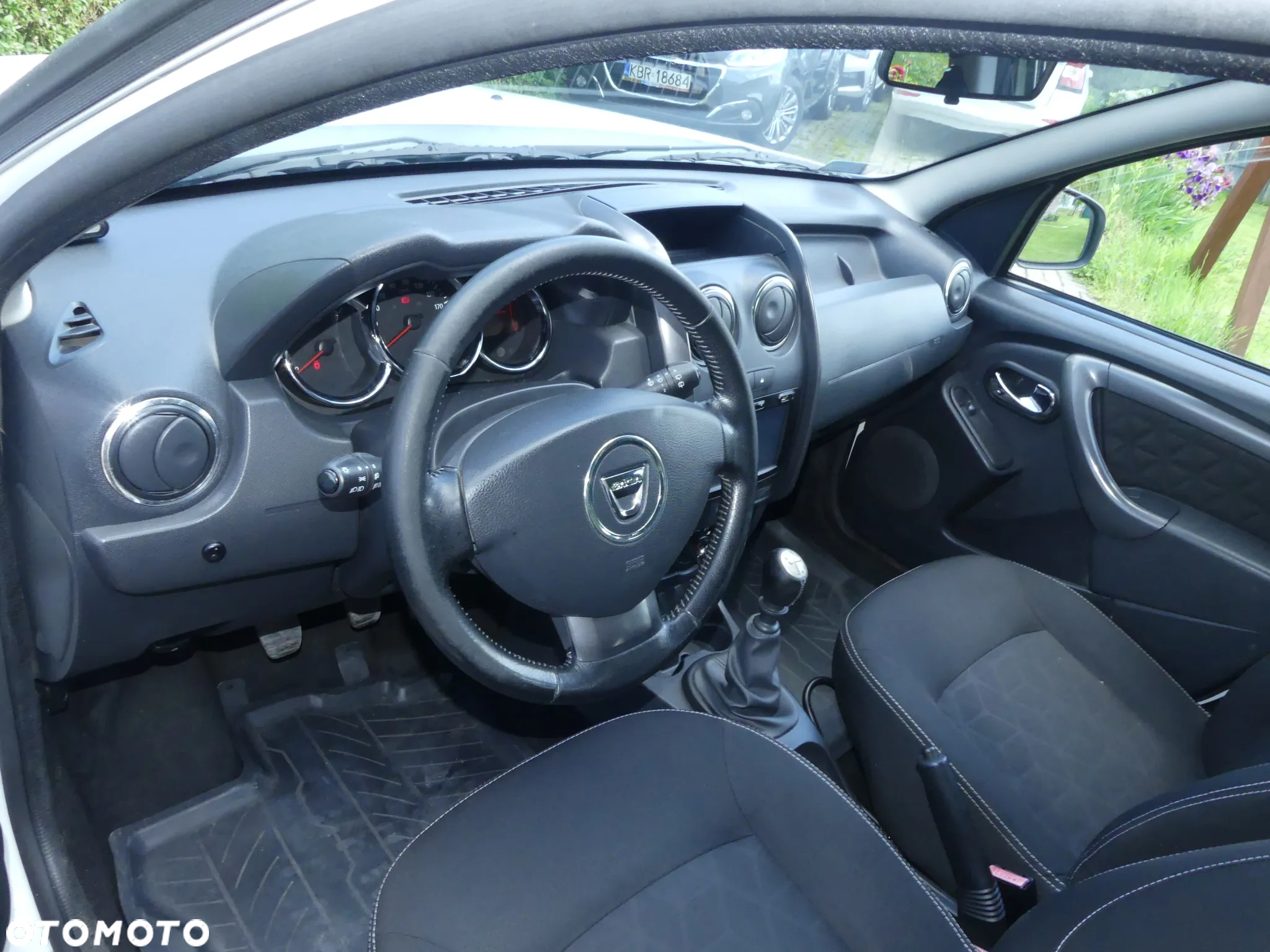 Dacia Duster 1.6 Laureate 4x4 - 16