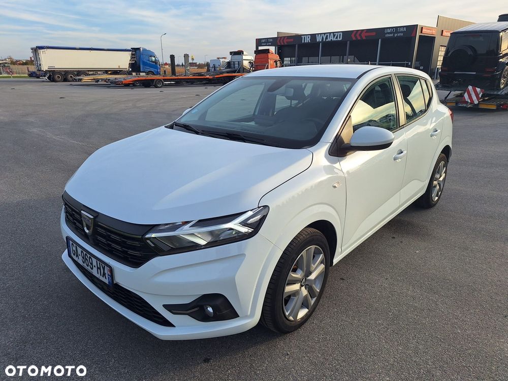Dacia Sandero - 1
