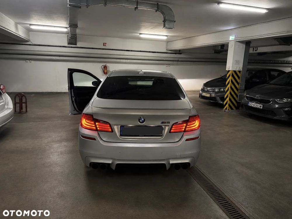 BMW M5 Standard - 4