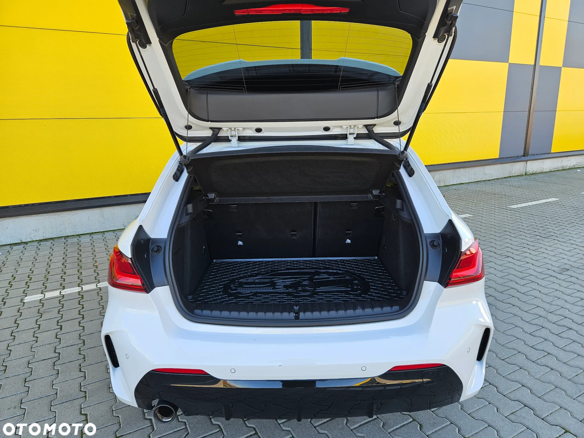 BMW Seria 1 118i - 14