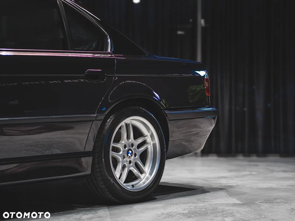 BMW Seria 7 - 2
