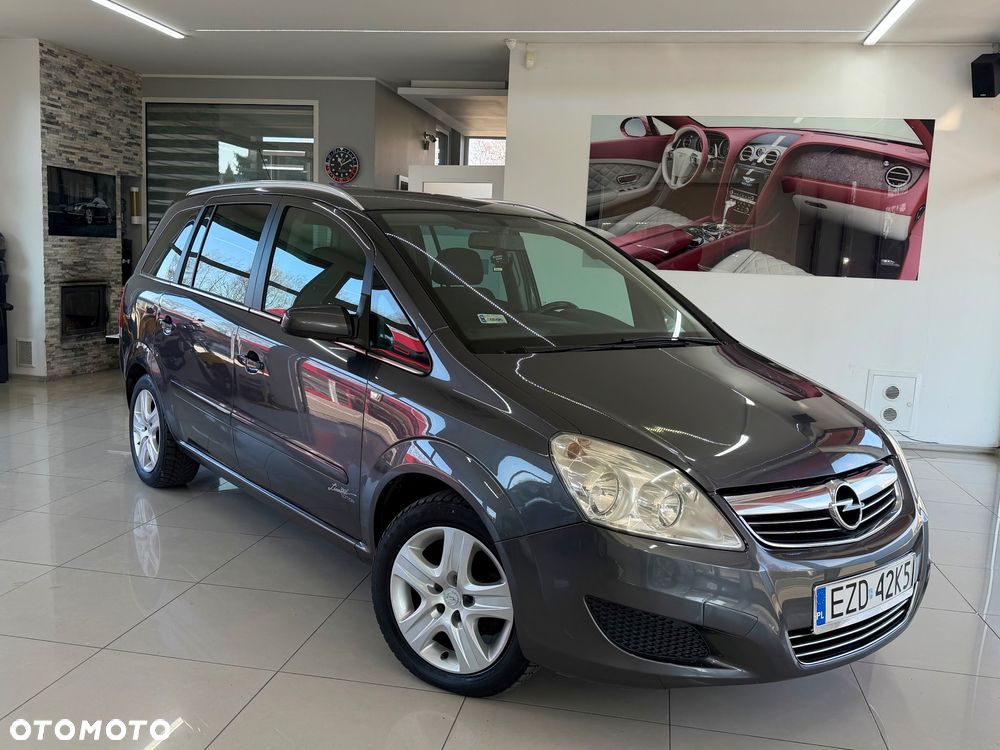 Opel Zafira - 25