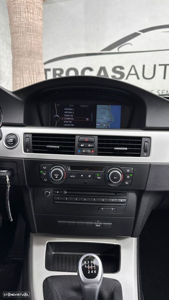 BMW 320 d Touring - 18