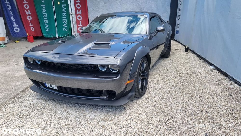 Dodge Challenger - 36