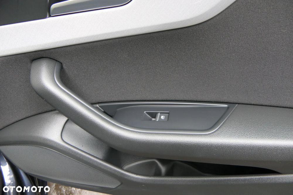 Audi A4 Avant 1.4 TFSI Sport - 32