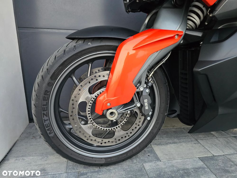 BMW K - 19