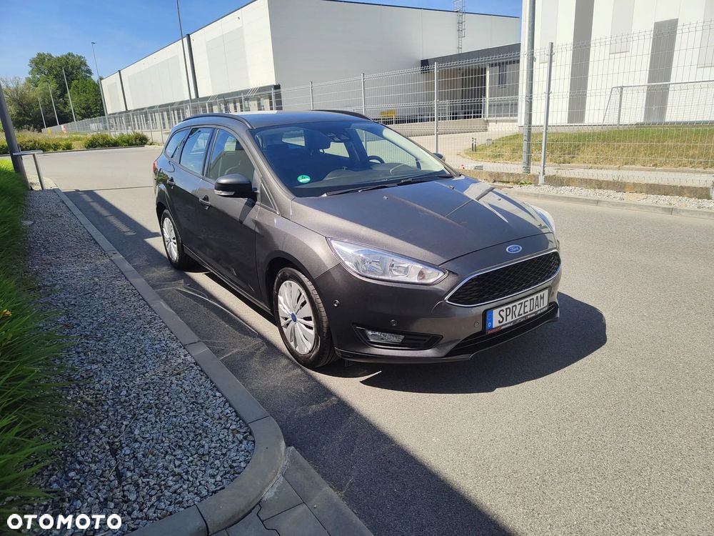 Ford Focus 1.0 EcoBoost Titanium - 2