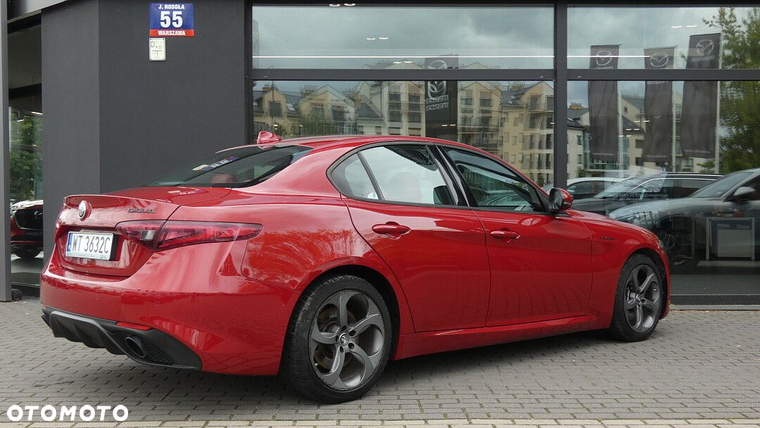 Alfa Romeo Giulia - 2
