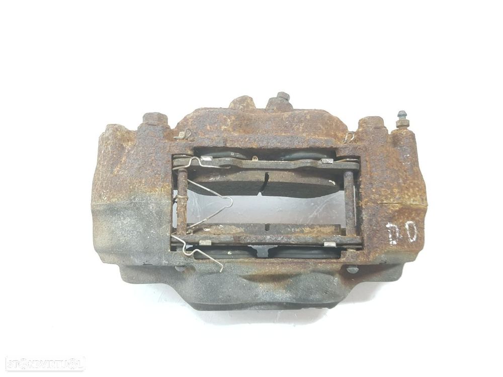CALÍPER DE FREIO DIANTEIRO DIREITO TOYOTA LAND CRUISER J12 - 1