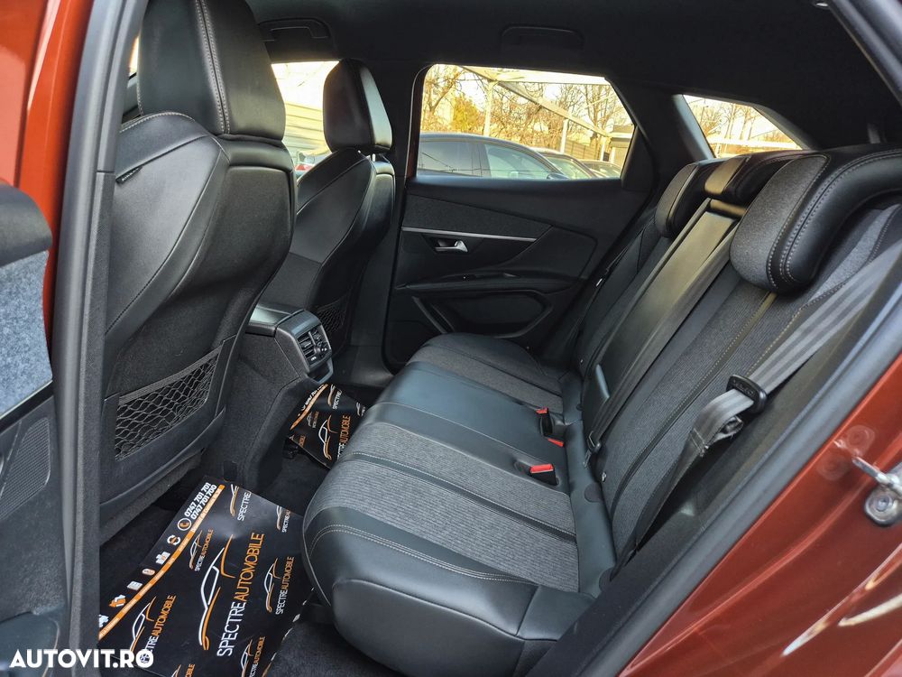 Peugeot 3008 1.5 BlueHDI 130 EAT8 GT - 11