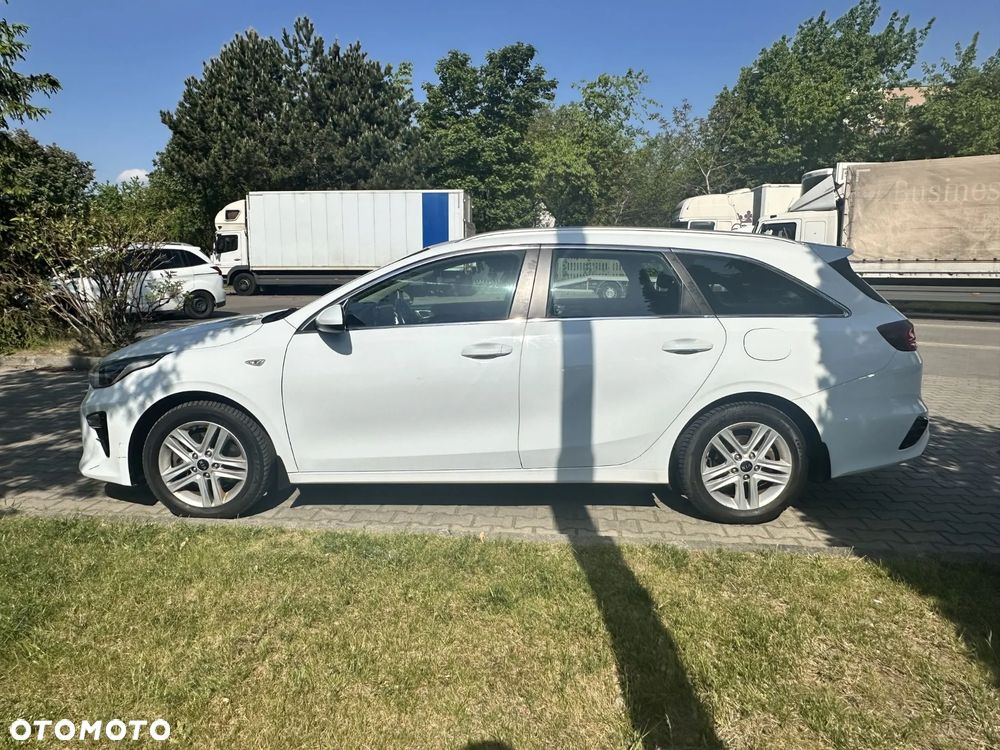 Kia Ceed - 4