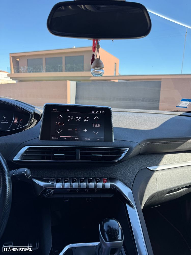 Peugeot 3008 - 16