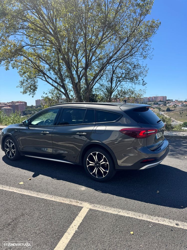 Ford Focus SW 1.0 EcoBoost MHEV Active X - 6